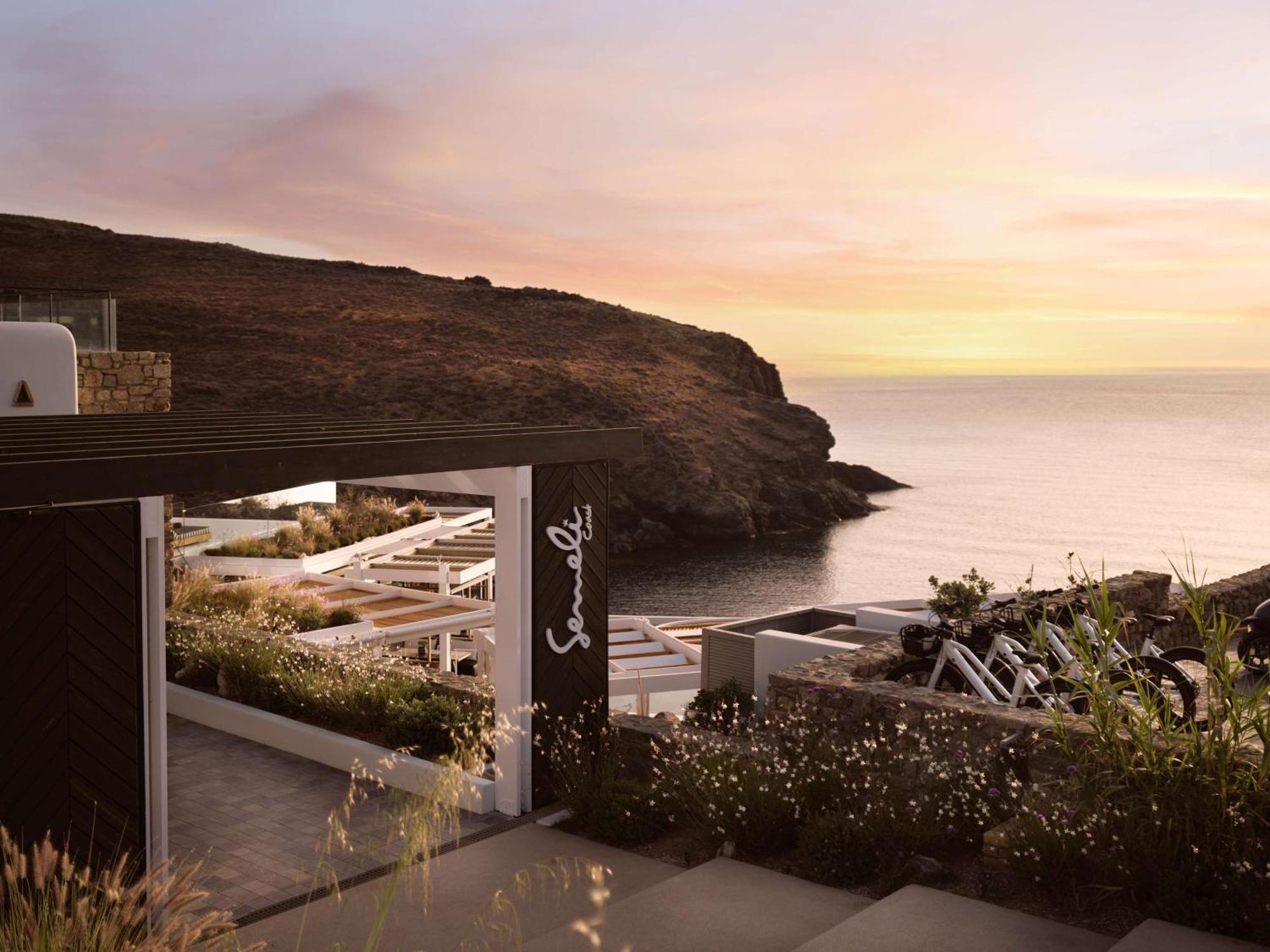 Hotel Semeli Coast Mykonos Curio Collection By Hilton Merchia Beach Exterior foto
